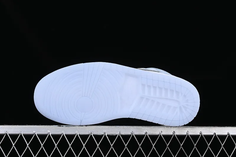 All categories Air Jordan Jordan series basketball shoes Air Jordan 1 Mid Air Jordan 1 Mid GS "Glitter Swoosh" AJ1 Joe 1 ice blue crystal Zhongbang basketball shoes FQ9117-400